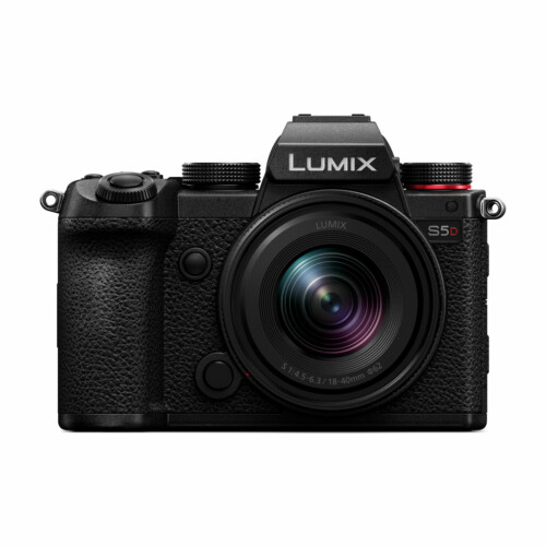 Panasonic Lumix DC-S5D + 18-40mm f/4.5-6.3