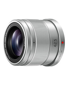 Panasonic Lumix G 42.5mm f/1.7 Asph. Power O.I.S.