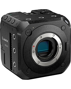 Panasonic Lumix DC-BGH1 body