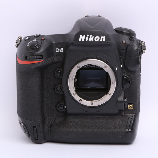 Nikon D5 Body XQD Occasion M2019