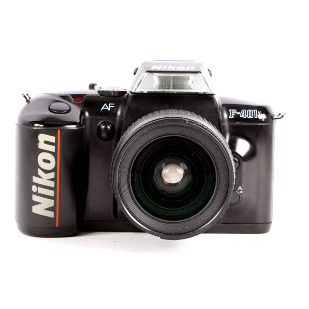 Nikon F-401x + Nikon AF 28-80mm f/3.3-5.6 G Occasion 566