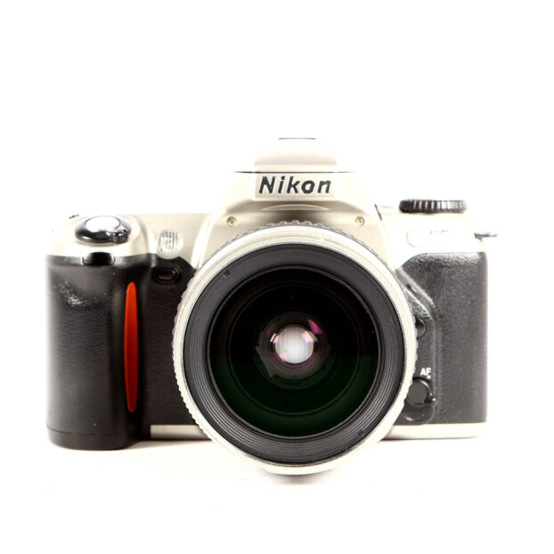 Nikon F65 + Nikon 28-80mm f/3.3-5.6G Occasion 418