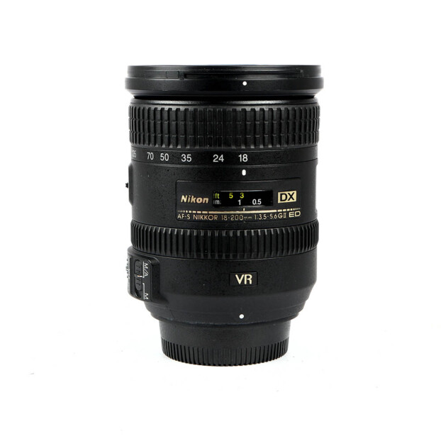 Nikon AF-S DX Nikkor 18-200mm f/3.5-5.6G ED VR II Occasion