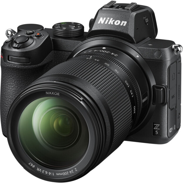 Nikon Z5 + 24-200mm f/4.0-6.3