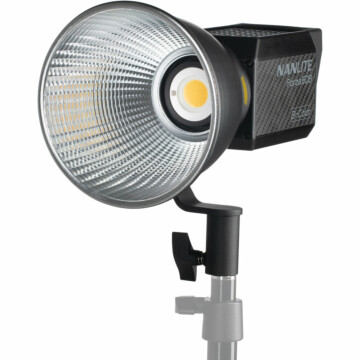 Nanlite Forza 60B Bi-color LED Light | Winkelmodel