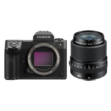 Fujifilm GFX100 II Body + GF 45mm f/2.8 R WR