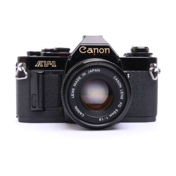 Tweedehands Canon AV-1 Zwart + 50mm f1.8 Occasion M4502 Tweedehands Canon AV-1 Zwart + 50mm f1.8 Occasion M4502