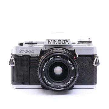 Tweedehands Minolta X-300 + 35mm f2.8 Occasion M4624