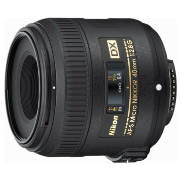 Nikon AF-S DX Micro NIKKOR 40mm f/2.8G