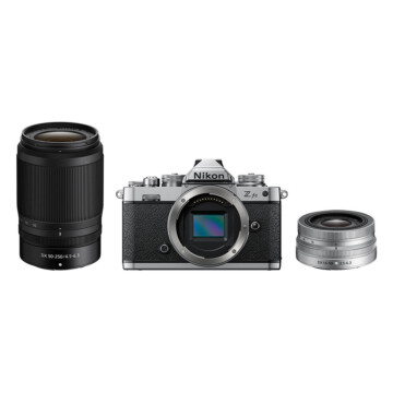 Nikon Z fc + 16-50mm + 50-250mm