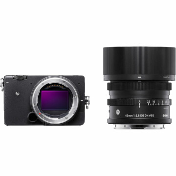 Sigma FP + 45mm f/2.8 DG DN
